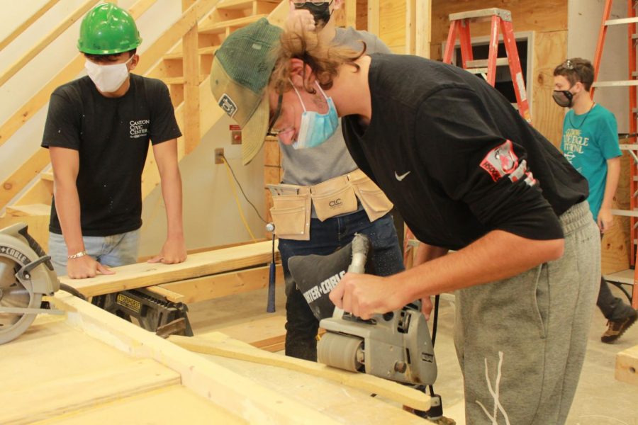 Anthony Babics work on project in construction trades.