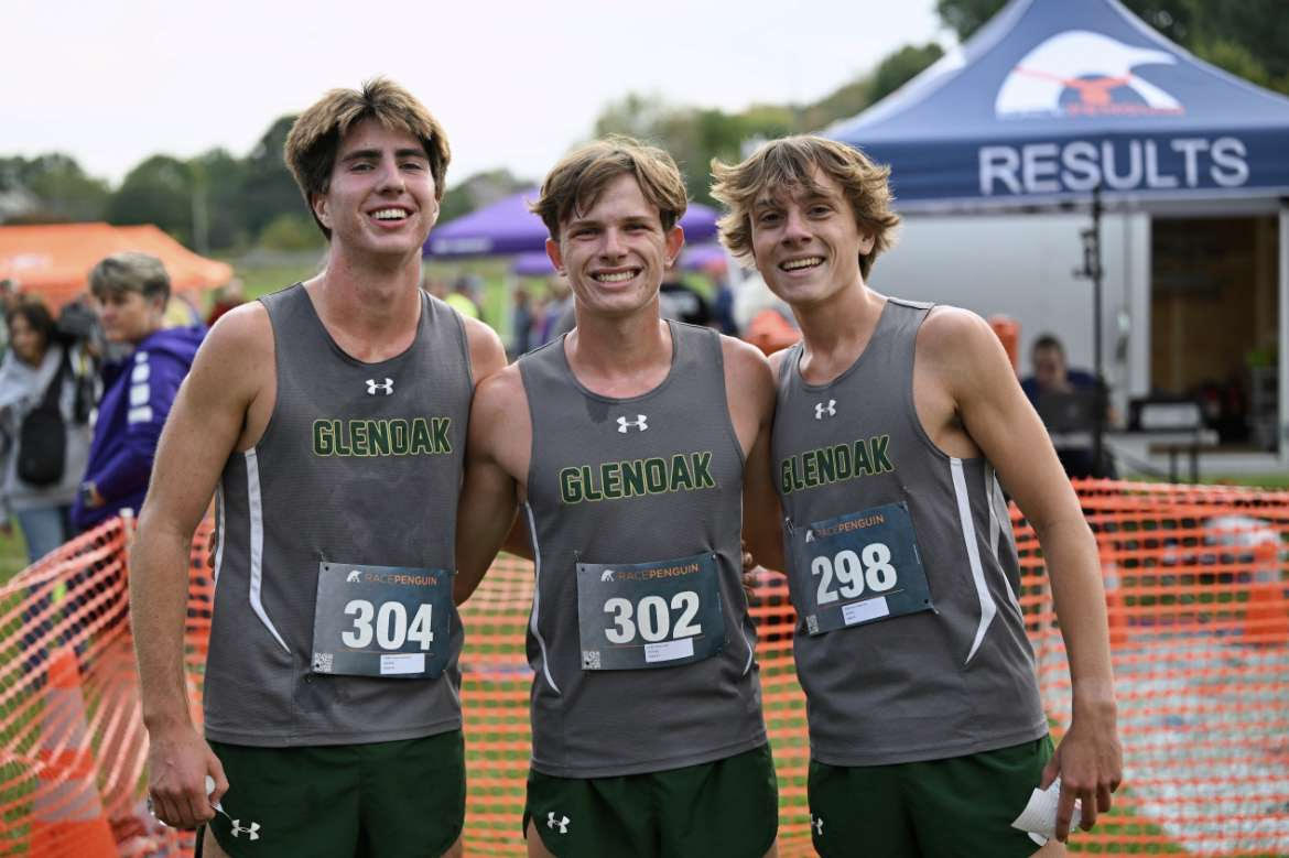 Three cross country athletes run under 16 minutes