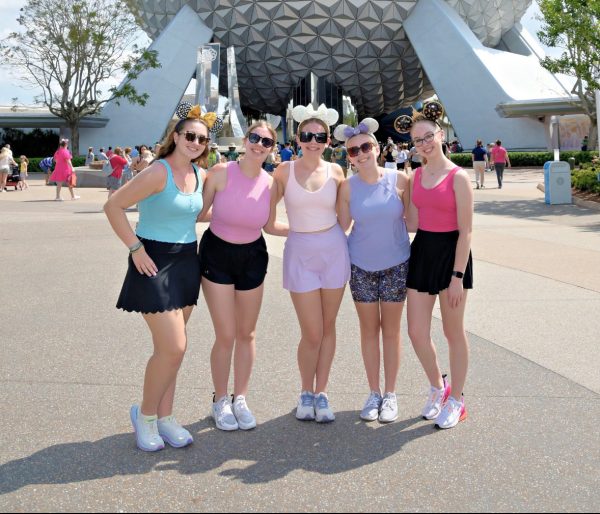 
Mackenzie Fondriest, Adelynn Kopp, Grace Mckenna, Peyton Teter, Kennedy McClellan at Disney World during the 2023 band trip. 
