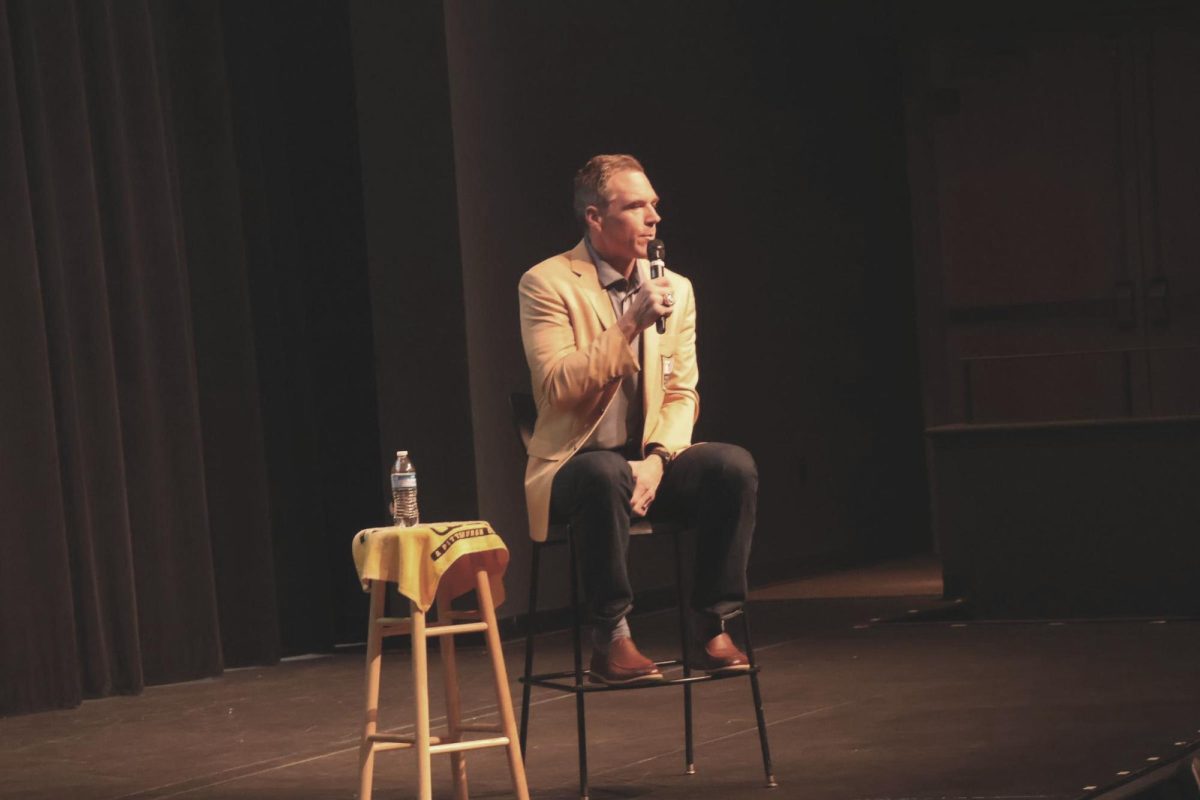 Pro Football Hall of Famer Alan Fecena spoke to the freshmen class at the end of August
