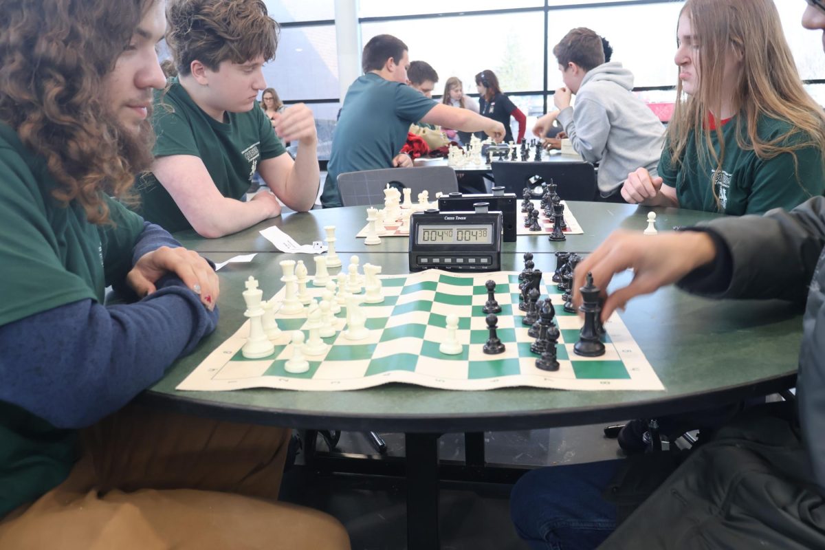 GlenOak hosts chess tournament